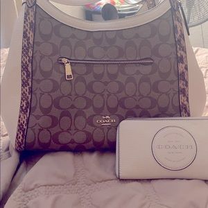 Coach purse and wallet set